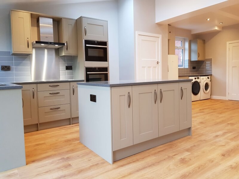 kitchen and bathroom (2)